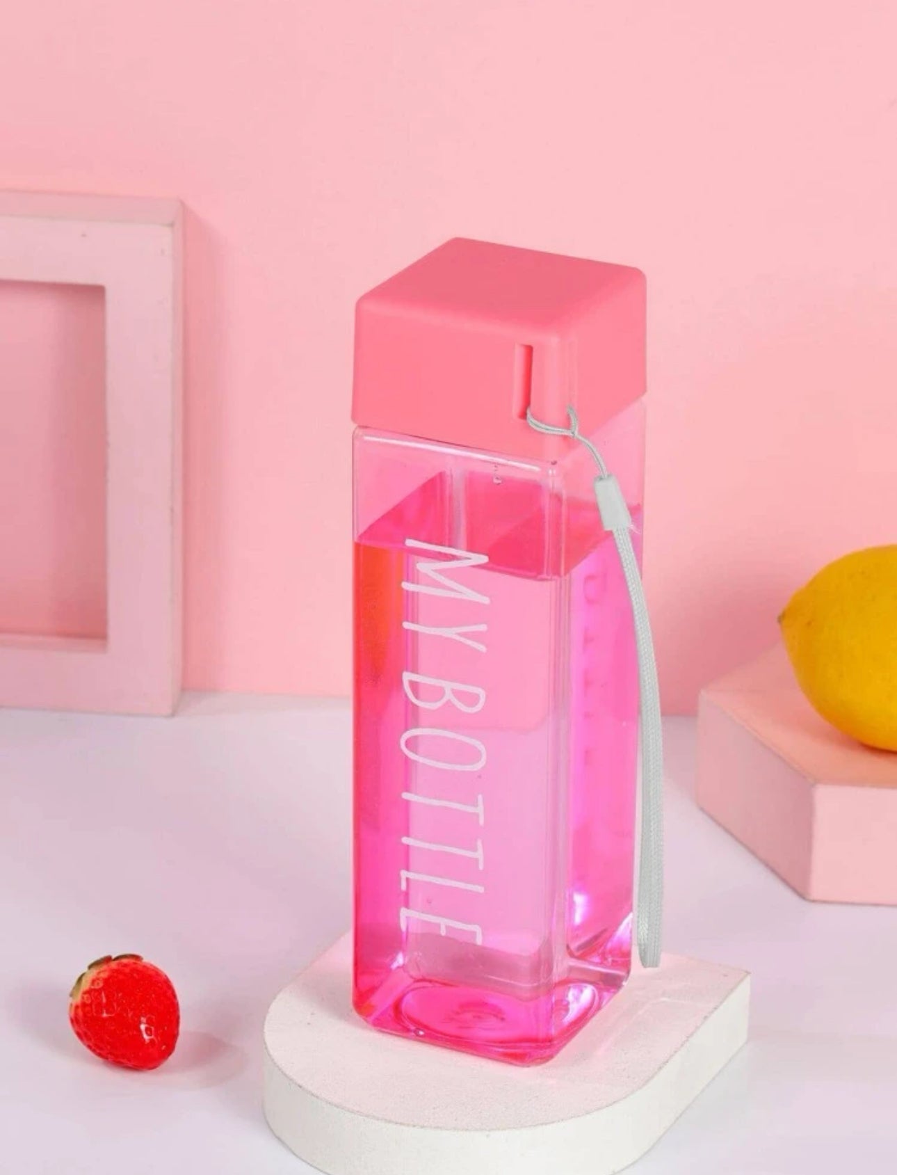 Botella para agua rosa transparente