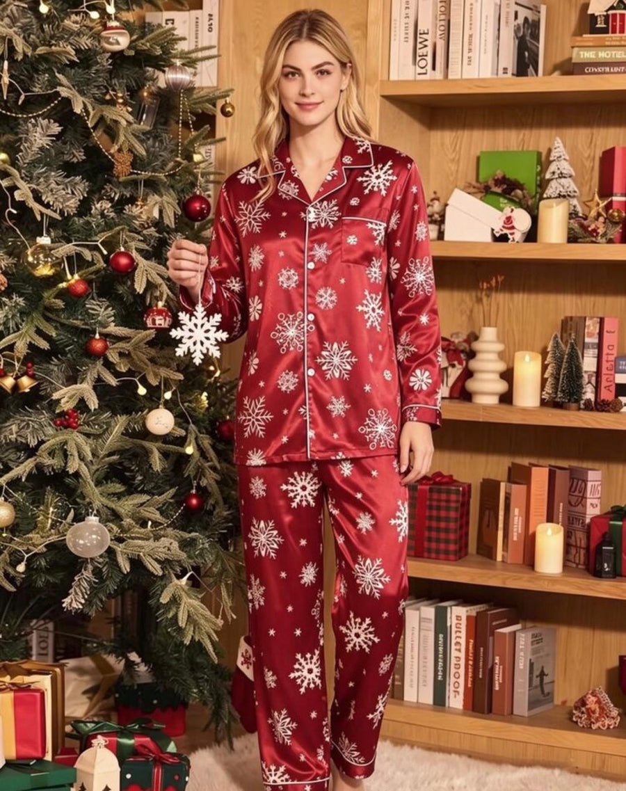 Pijama Navideña Snowflake – Elegante, Clásica y Acogedora