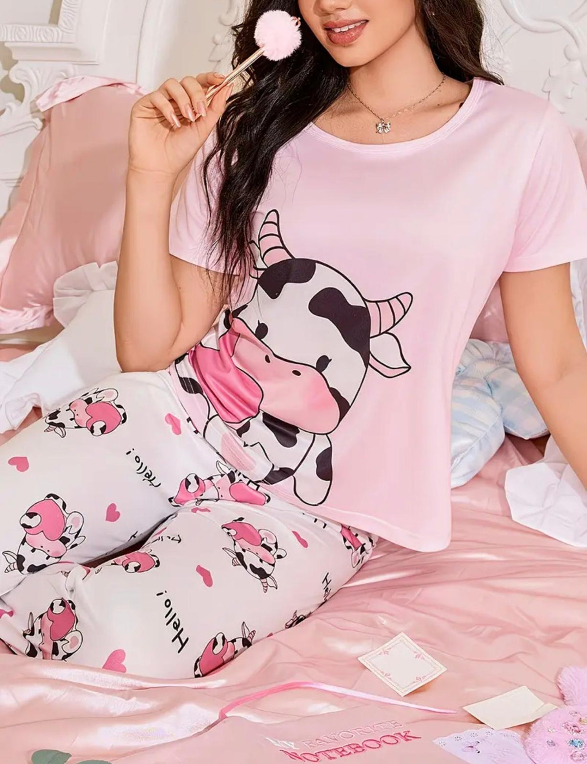 Pijama de Dos Piezas – Dulces Sueños con un Toque de Ternura 🩷🐮
