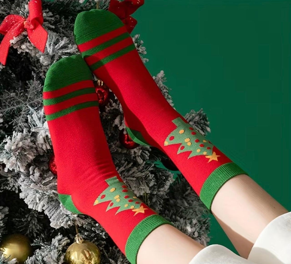 Set de Calcetines Navideños – 5 Diseños para Llenar Tus Pasos de Navidad