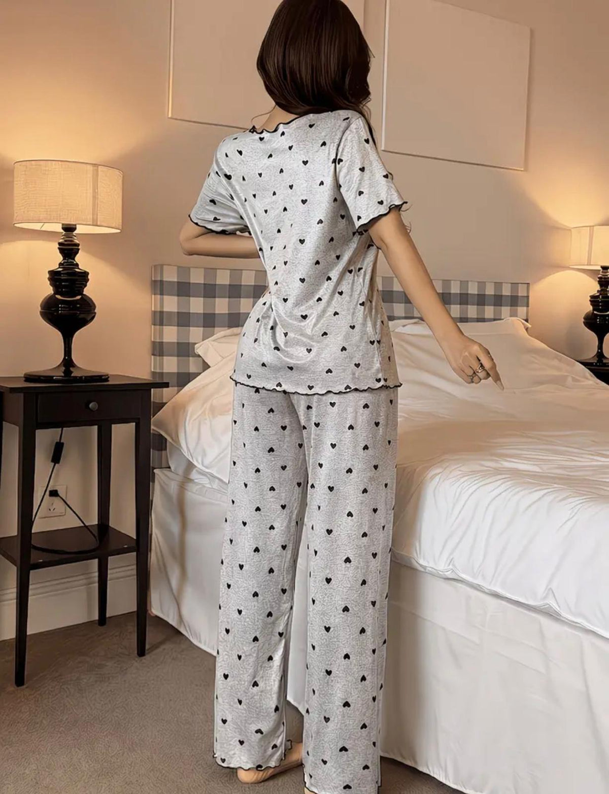 Pijama Mini Hearts – Sencilla, Coqueta y Súper Cómoda