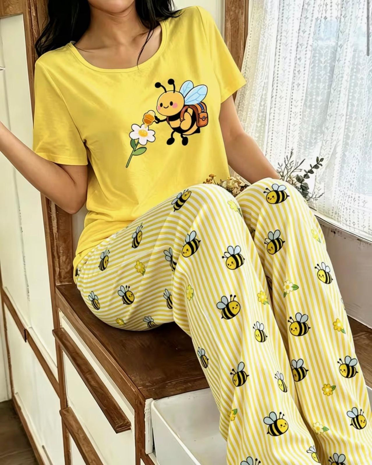 Pijama Sweet Bee – Alegre, Cómoda y Llena de Buena Vibra