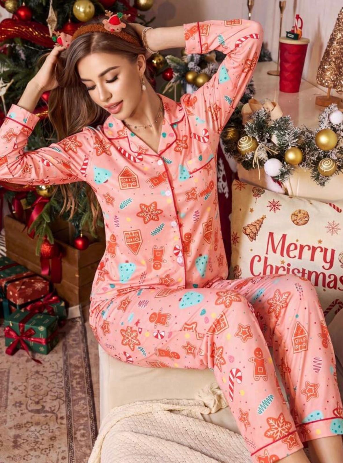 Pijama Navideña Rosa Gingerbread – Dulce, Femenina y Festiva