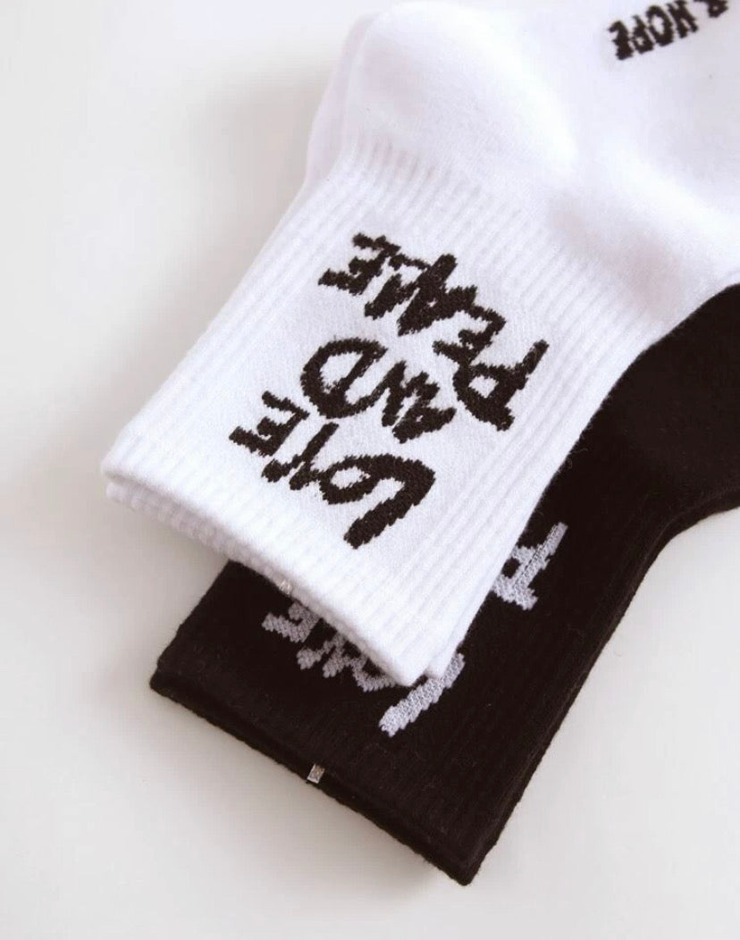Calcetines con lema: Love and Peace