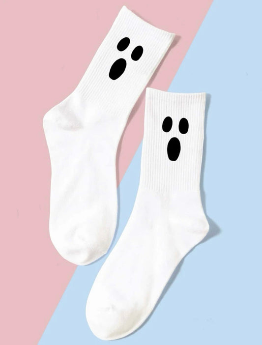 Calcetines con expresión de sorpresa